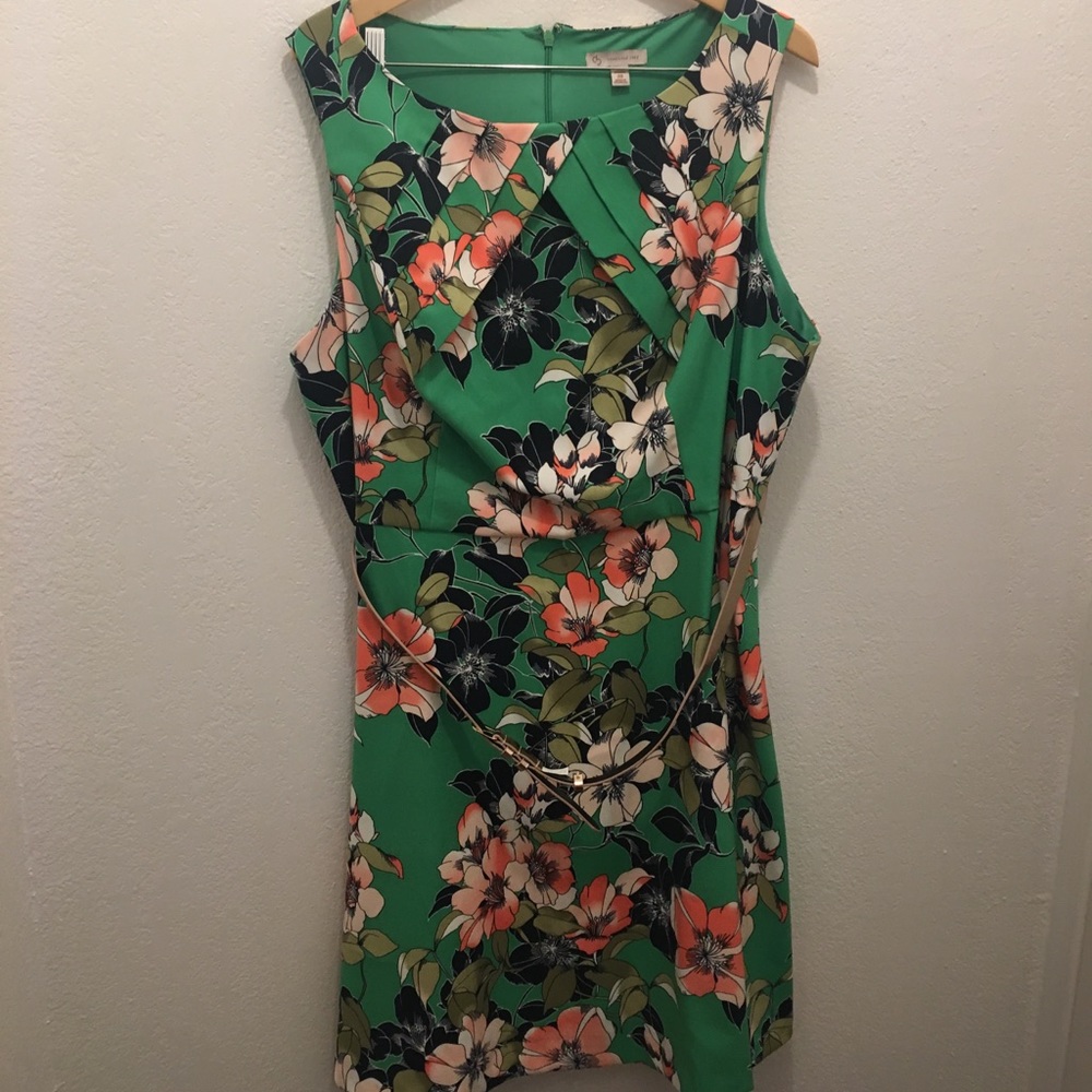 Dress barn green floral dress w/ belt  size 20